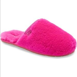 BRAND NEW! UGG Fluffette Pink Slippers!